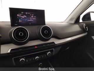 AUDI Q2 2.0 30 TDI ADMIRED ADV. S TRONIC 11