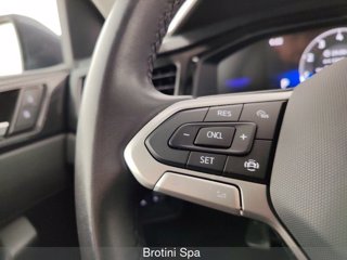 VOLKSWAGEN Polo 1.0 TSI Life DSG 13