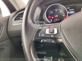 VOLKSWAGEN Tiguan 1.6 TDI SCR Sport BMT 12