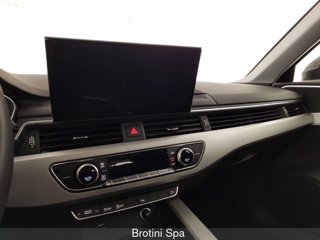 AUDI A4 2.0 30 TDI 122cv Business Advanced S-Tronic 10