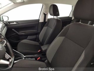 VOLKSWAGEN Polo 1.0 TSI Life 8