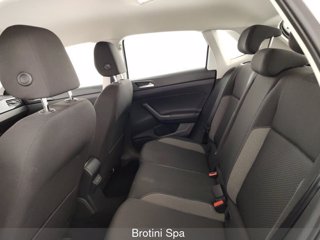 VOLKSWAGEN Polo 1.0 TSI Life 9