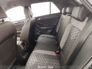 VOLKSWAGEN T-Roc 1.0 TSI R-Line 9