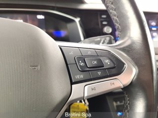 VOLKSWAGEN Polo 1.0 TSI R-Line 12