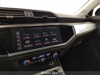 AUDI Q3 Sportback 45 TFSI e S tronic Business Plus 11