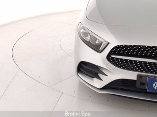 MERCEDES Classe A A 180 Premium 4