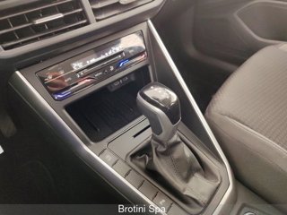 VOLKSWAGEN Polo 1.0 TSI Life DSG 10