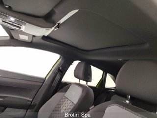 VOLKSWAGEN Taigo 1.0 TSI 81kW R-Line 9