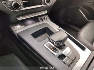 AUDI Q5 Sportback 40 TDI Busin. Advanced quattro S tronic 12