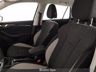 SKODA Kamiq 1.0 TSI 70KW STYLE 8