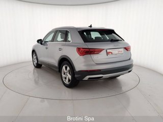 AUDI Q3 2.0 35 TDI Business Advanced S Tronic 1
