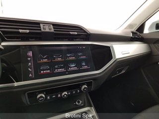 AUDI Q3 2.0 35 TDI Business Advanced S Tronic 11