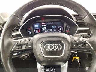 AUDI Q3 2.0 35 TDI Business Advanced S Tronic 12