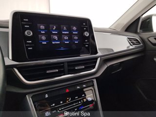 VOLKSWAGEN T-Roc 1.0 TSI Style 11