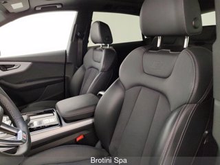 AUDI Q8 50 TDI 210kW quattro tip. S Line Edition 7