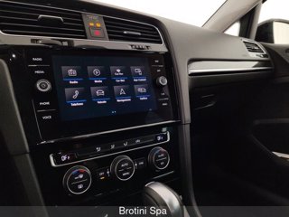 VOLKSWAGEN Golf 1.5 TGI Executive BMT DSG 10