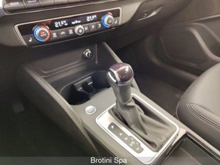 AUDI Q2 1.5 40 TFSI S LINE ED. QUATTRO S TRONIC 10