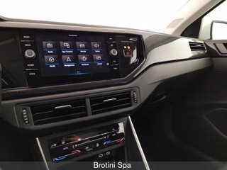 VOLKSWAGEN Polo 1.0 TGI Life 11