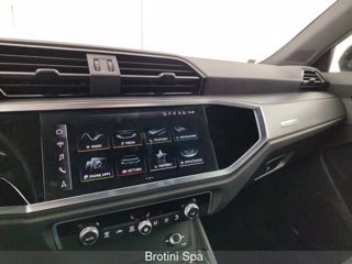 AUDI Q3 Sportback 35 TDI S tronic Identity Black 11