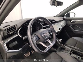 AUDI Q3 Sportback 35 TDI S tronic Identity Black 7