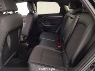 AUDI Q3 Sportback 35 TDI S tronic Identity Black 9