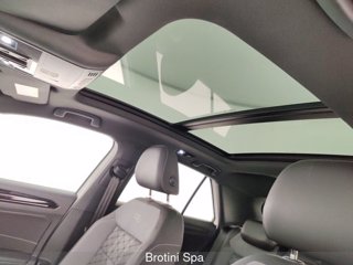 VOLKSWAGEN T-Roc 1.5 tsi R-Line dsg 8