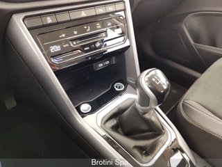 VOLKSWAGEN T-Roc 1.0 TSI Style 10