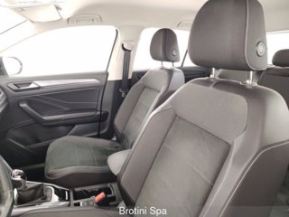 VOLKSWAGEN T-Roc 1.0 TSI Style 8