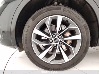 AUDI Q5 Sportback 40 TDI Busin. Advanced quattro S tronic 5