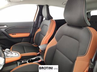 RENAULT Captur 1.6 PHEV E-TECH 160cv INTENS 8