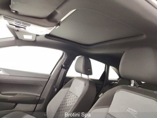 VOLKSWAGEN Taigo 1.0 TSI 85kW R-Line DSG 9