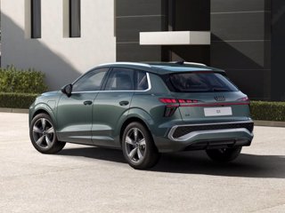 AUDI Q3 e-hybrid 200 kW S tronic S line edition 2