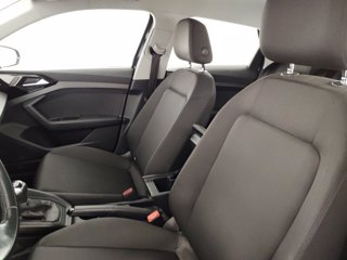 AUDI A1 Sportback 25 TFSI S line edition 8