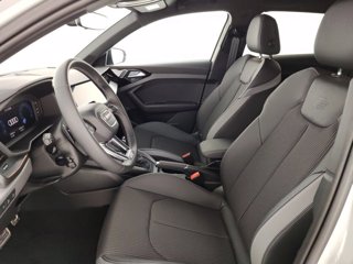 AUDI A1 Sportback 40 TFSI S tronic Identity Black 6