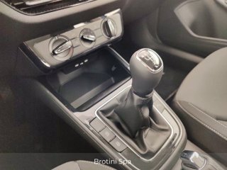 SKODA Fabia 1.0 TSI Evo 70KW YOUNG EDITION 10