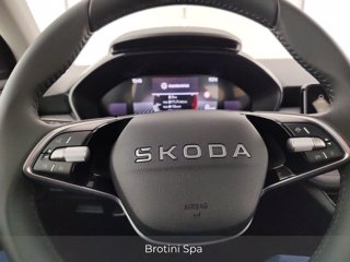 SKODA Fabia 1.0 TSI Evo 70KW YOUNG EDITION 12