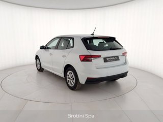SKODA Fabia 1.0 MPI Evo 59KW YOUNG EDITION 1