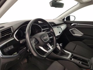 AUDI Q3 Sportback 35 TFSI S Line Edition 6