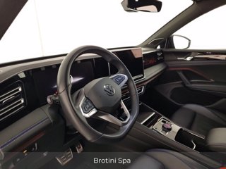 VOLKSWAGEN Tiguan 2.0 TDI 142KW SCR R-Line Plus DSG 4M 6