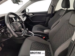 AUDI A1 Sportback 30 TSI S Tronic Allstreet Identity Coontrast 6
