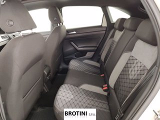 VOLKSWAGEN Taigo 1.5 TSI ACT R-Line DSG 8