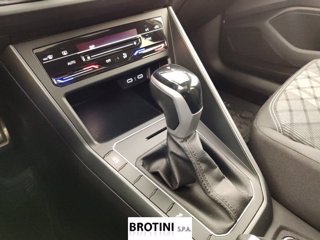 VOLKSWAGEN Taigo 1.5 TSI ACT R-Line DSG 9