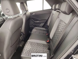 VOLKSWAGEN T-Roc 1.0 tsi R-Line 110cv 9