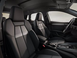 AUDI A3 SPB TFSI 110 kW S tronic Business Advanced 6