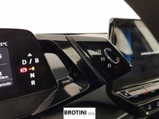 VOLKSWAGEN ID.3 Pro Performance 10