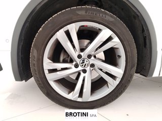 VOLKSWAGEN Tiguan 2.0 TDI SCR 110KW R-Line DSG 4MOTION 5