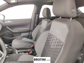 VOLKSWAGEN Taigo 1.0 TSI 81kW R-Line 8