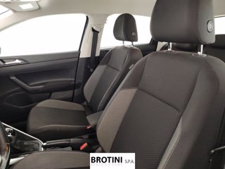 VOLKSWAGEN Polo 1.0 TSI Life 8