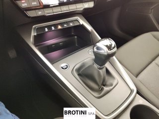 AUDI A3 30 TDI Business Advanced 10