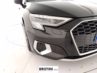 AUDI A3 30 TDI Business Advanced 4